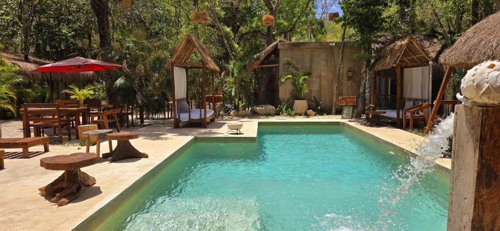 Bungalow with Garden View room - Image 2