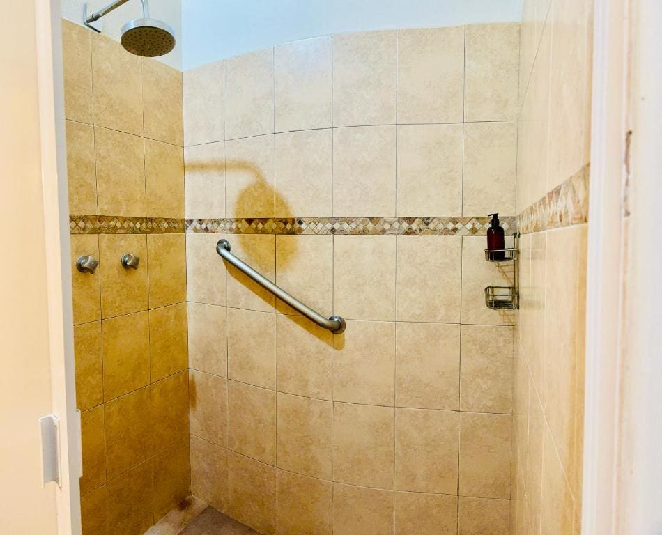 Double Room with Patio room - Image 3