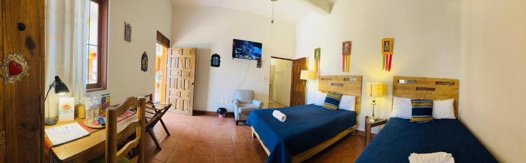 Superior Quadruple Room room - Image 1