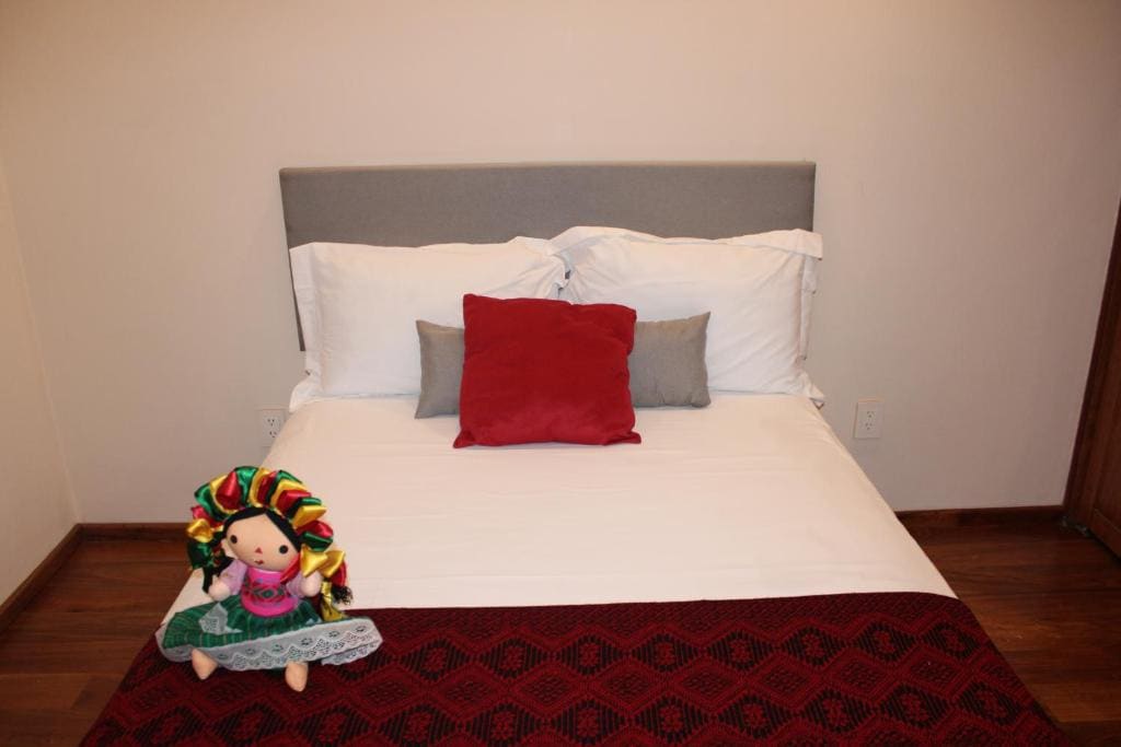 Double Room with Private Bathroom room - Image 3