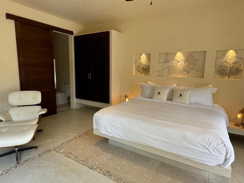 Villa room - Image 2