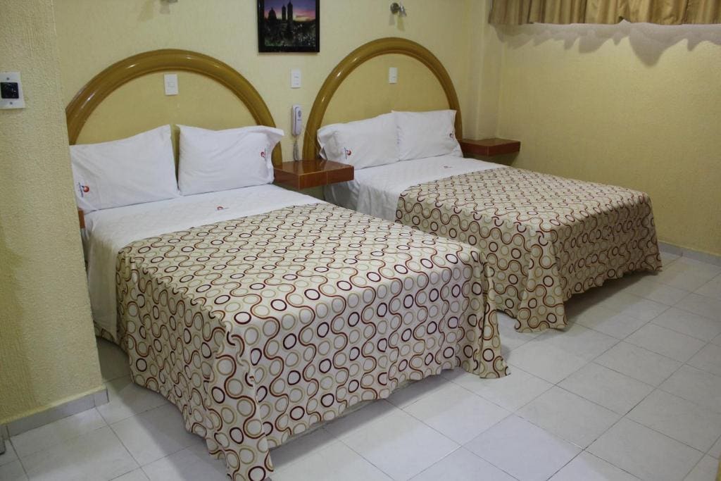 Budget Twin Room room - Image 1