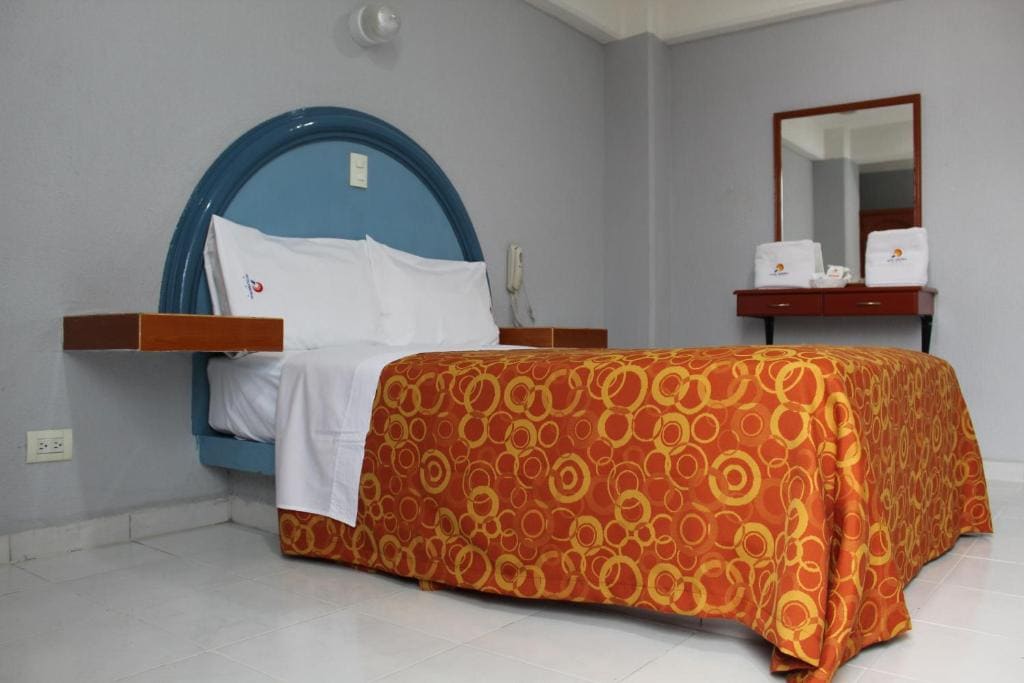 Budget Double Room room - Image 3