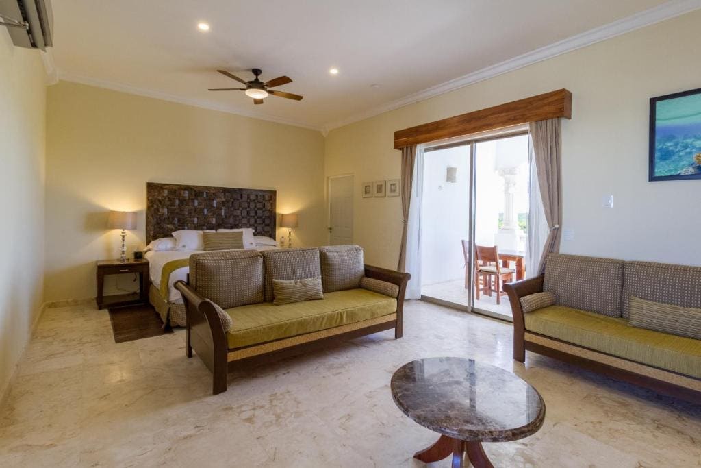 Grand Suite Deluxe room - Image 2