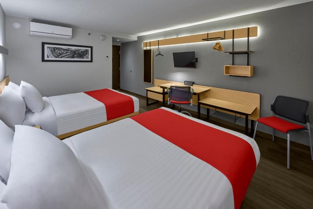 Double Room with Two Double Beds room - Image 2