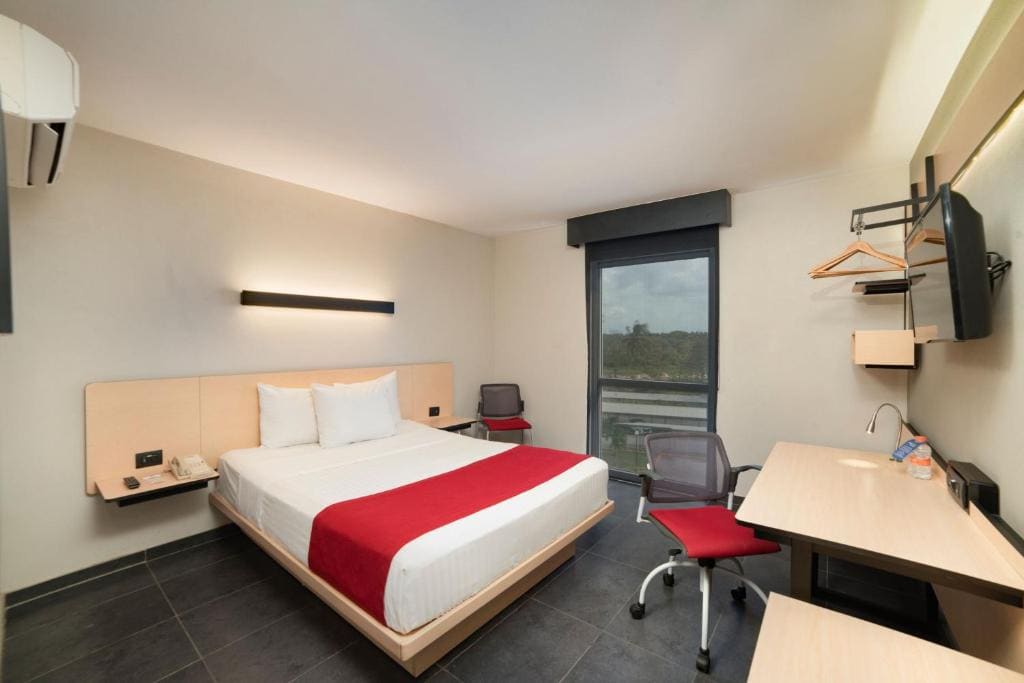 Queen Room room - Image 3