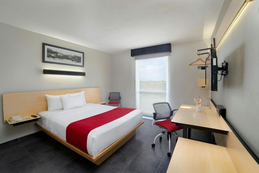 Double Room with Two Double Beds room - Image 2