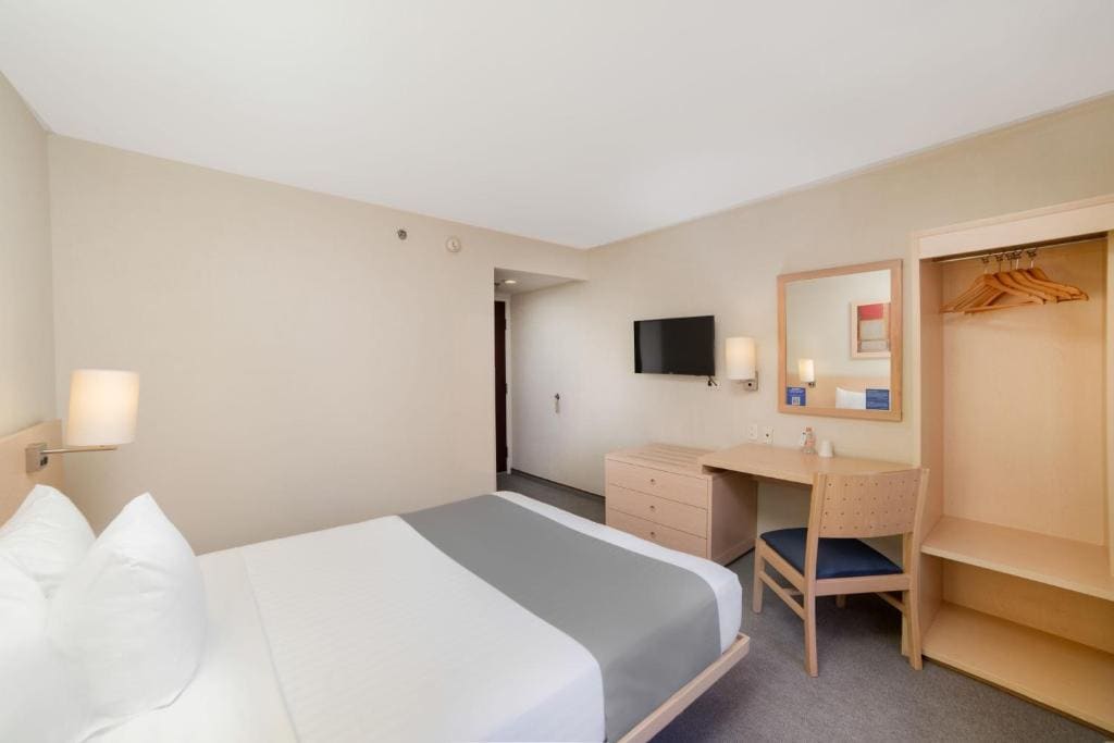Queen Room room - Image 1