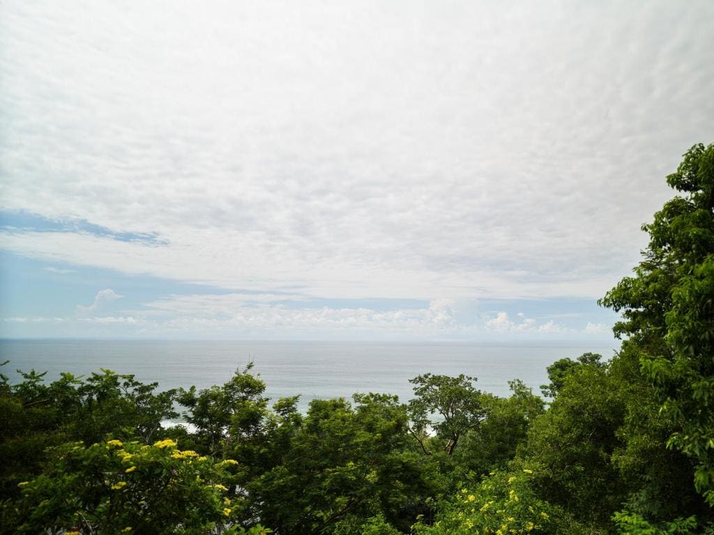Bungalow - Water Front room - Image 1