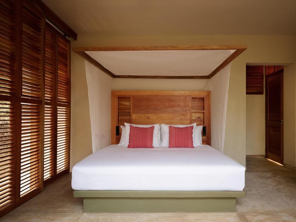 Bungalow with Garden View room - Image 2