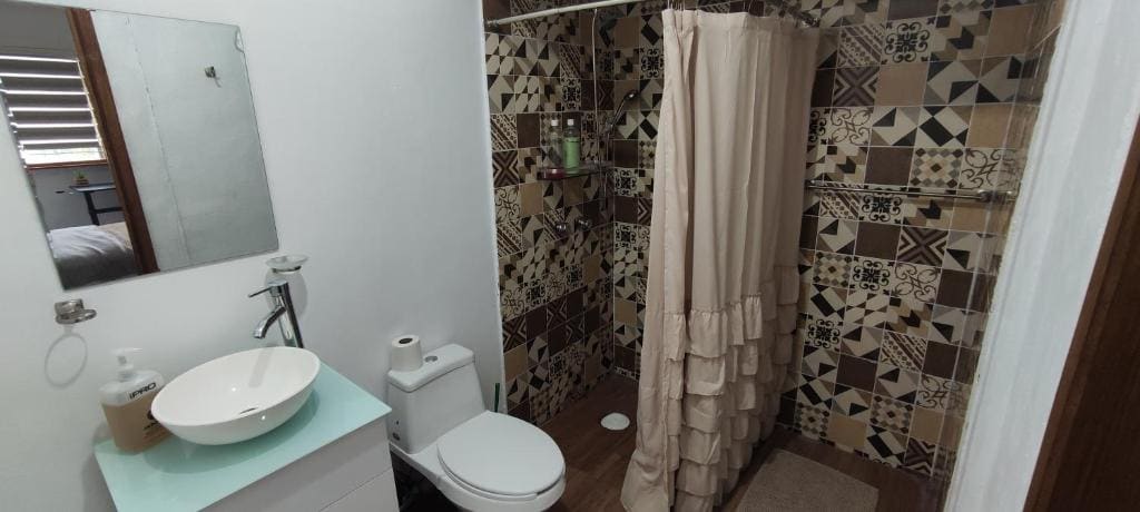 Deluxe Double Room with Balcony room - Image 3