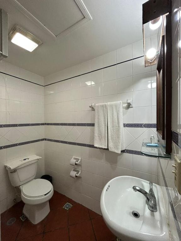 Room room - Image 3