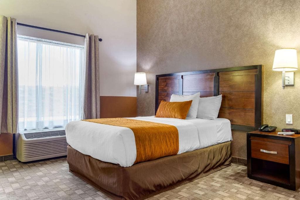Double Room with Two Double Beds room - Image 1