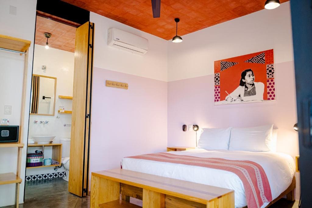 Queen Room room - Image 2