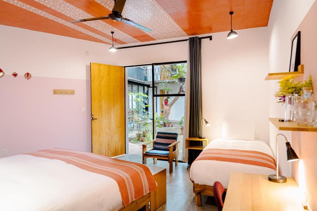 King Room with Extra Bed room - Image 3