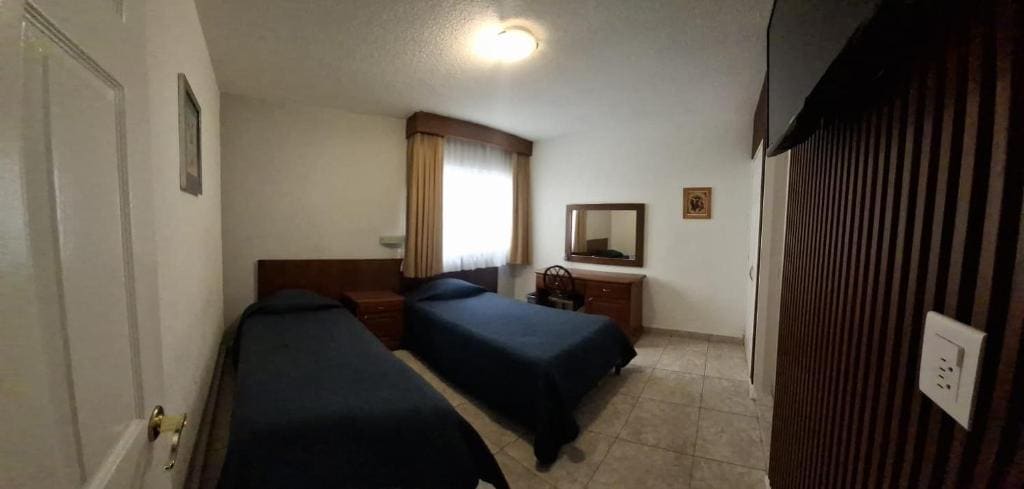 Twin Room room - Image 2