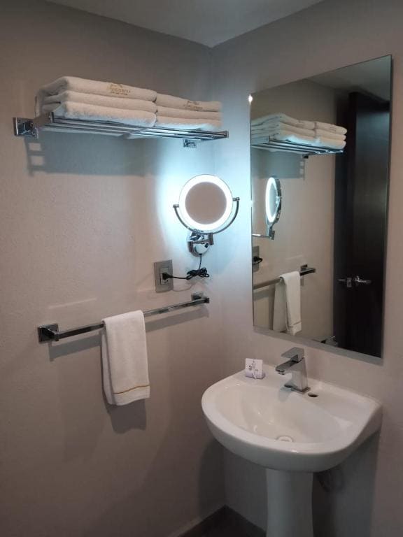 Twin Room room - Image 2