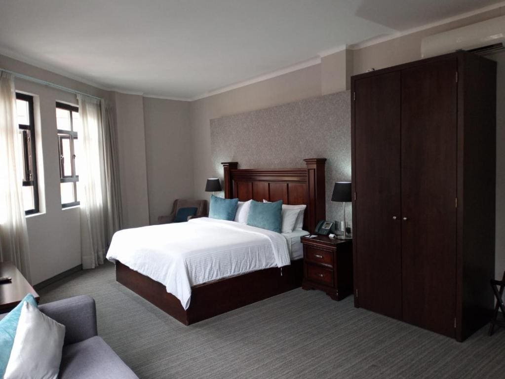 Superior King Room room - Image 3