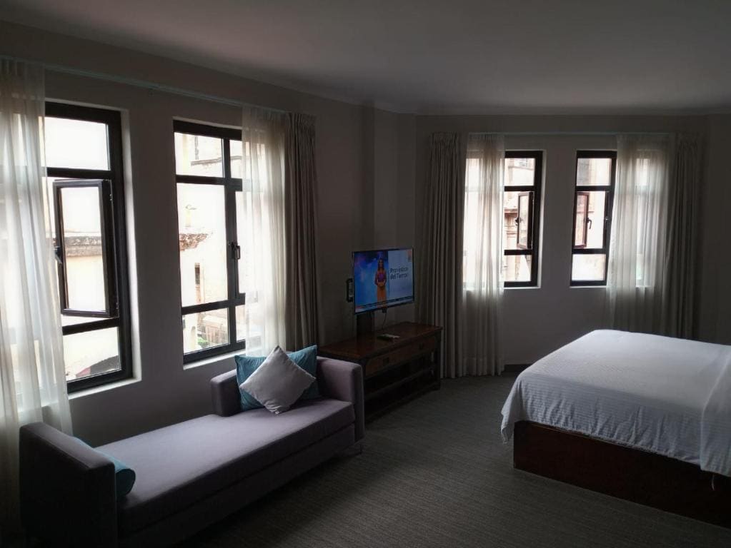Superior King Room room - Image 2