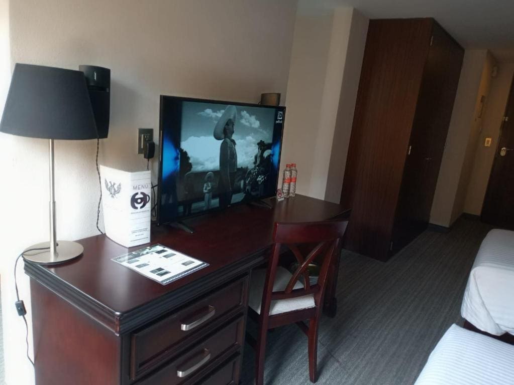 Deluxe Twin Room room - Image 2
