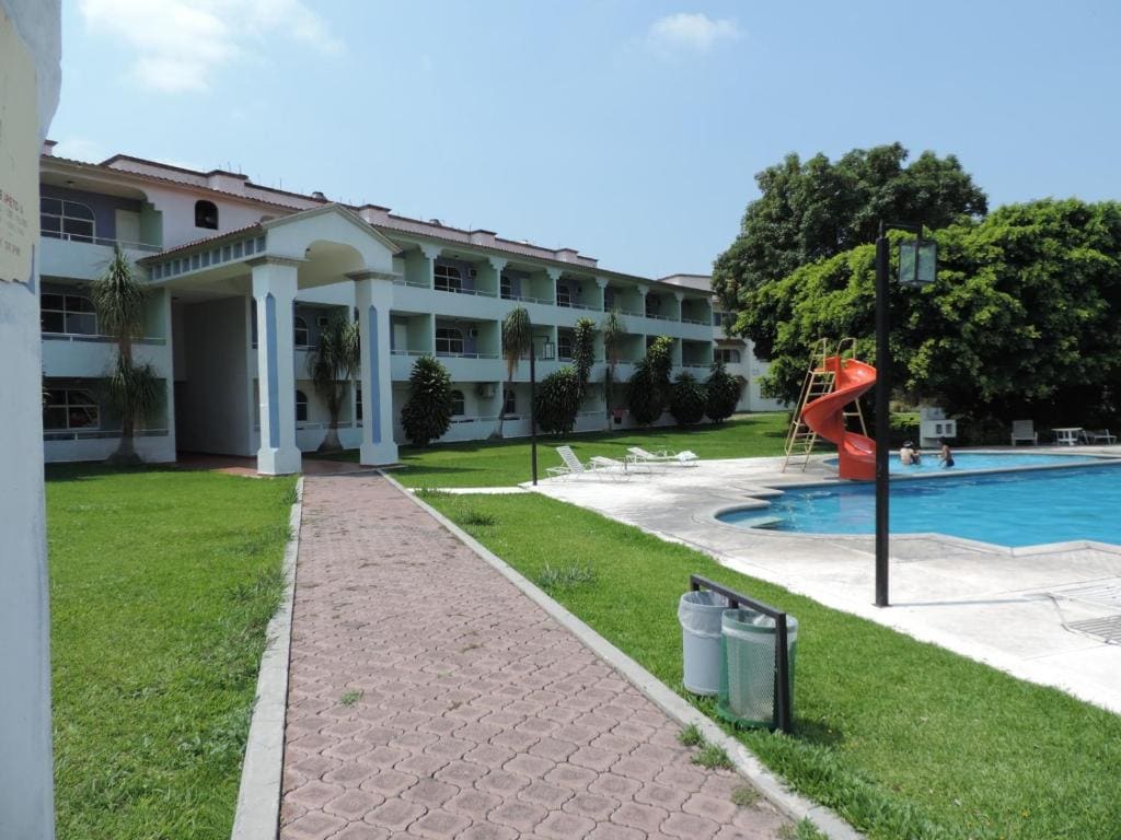 Quadruple Room with Balcony room - Image 3