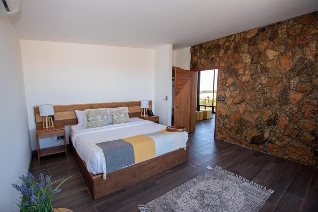 One-Bedroom Villa room - Image 3
