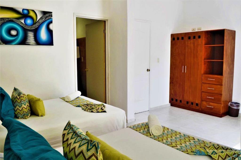 Studio with Pool View room - Image 2