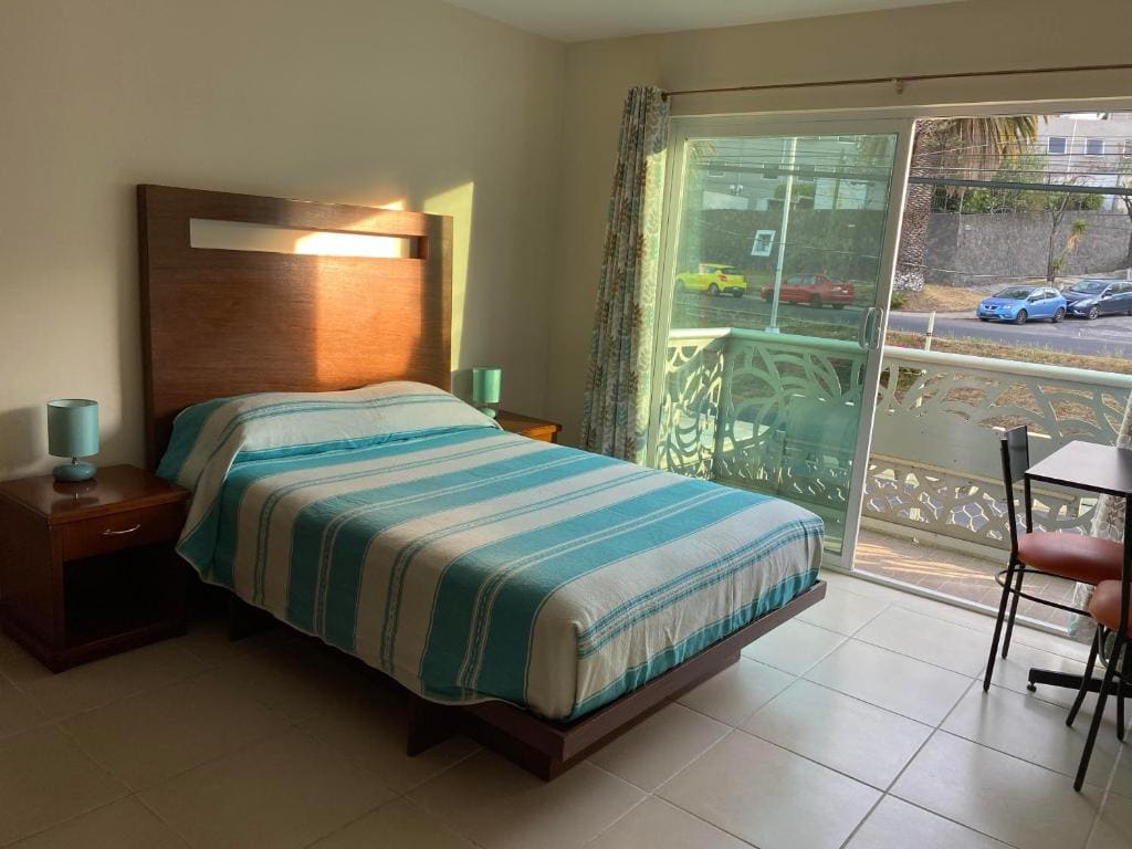 Double Room with Balcony room - Image 2