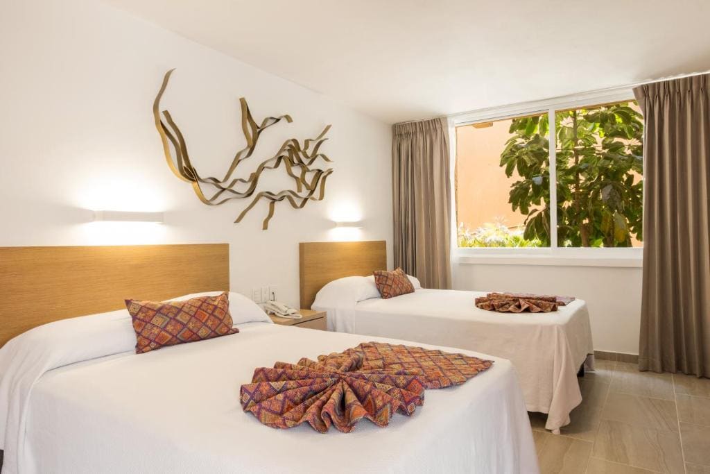 Deluxe Room room - Image 2