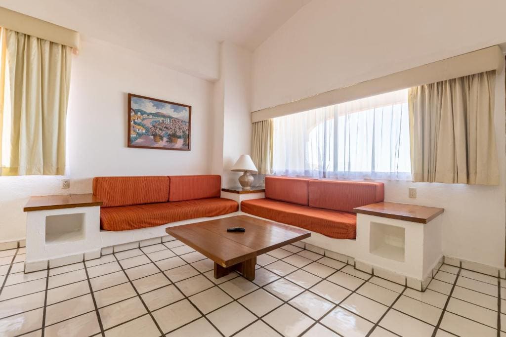Suite con cocineta y vista al mar room - Image 1