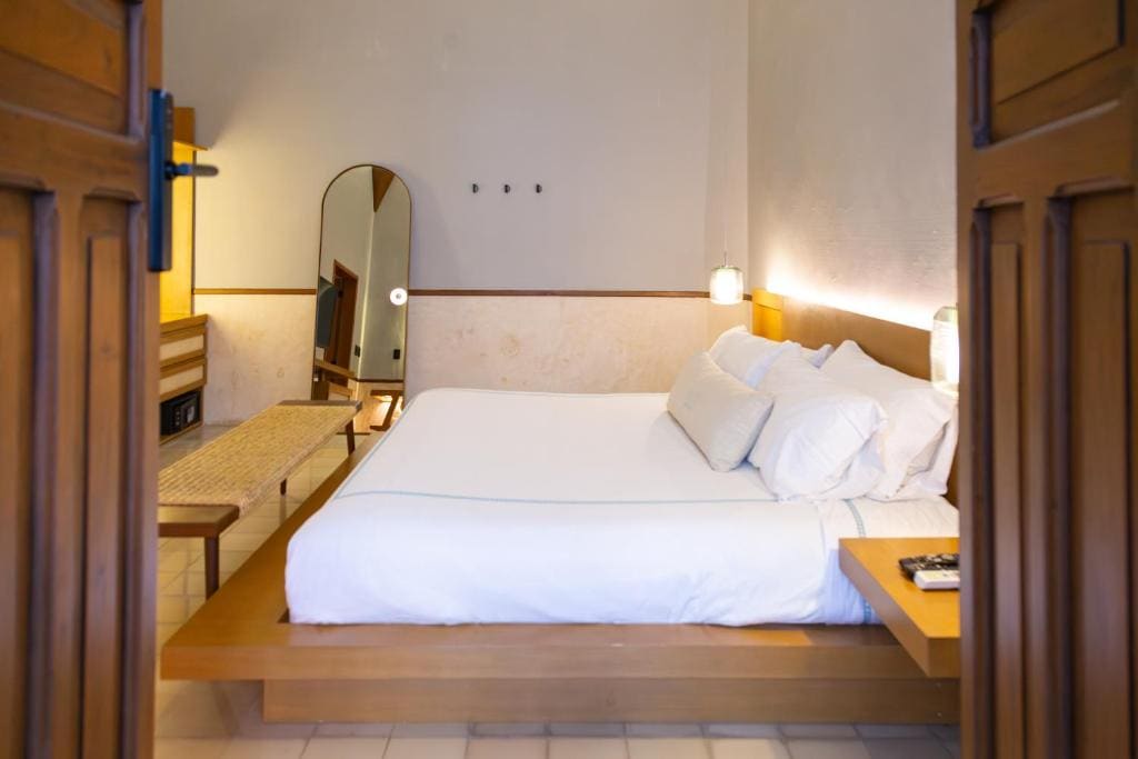 Deluxe Room room - Image 2