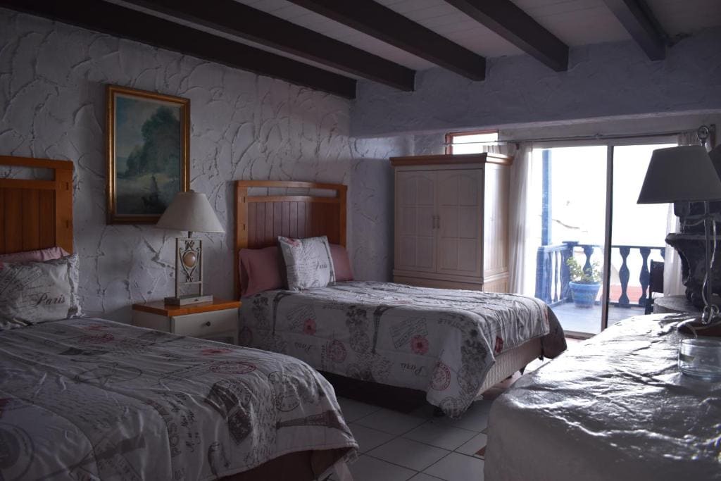 Suite room - Image 1