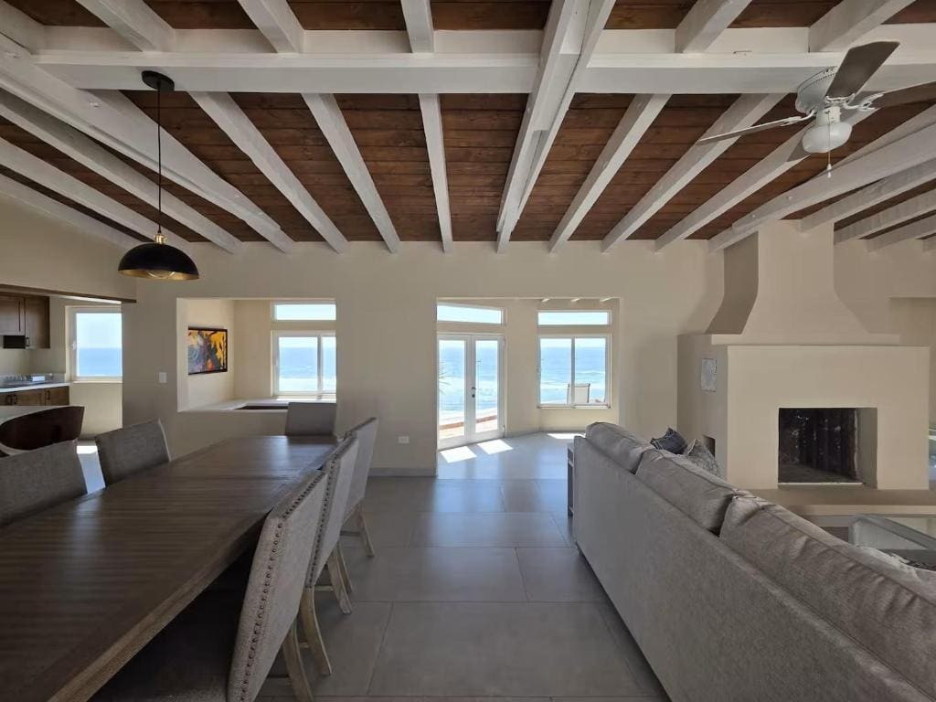 Three-Bedroom Holiday Home room - Image 3
