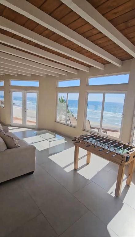 Three-Bedroom Holiday Home room - Image 1