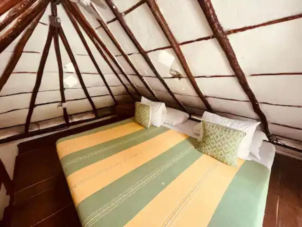 Bungalow with Garden View room - Image 2