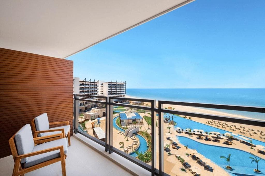 Junior Suite Ocean View King room - Image 1