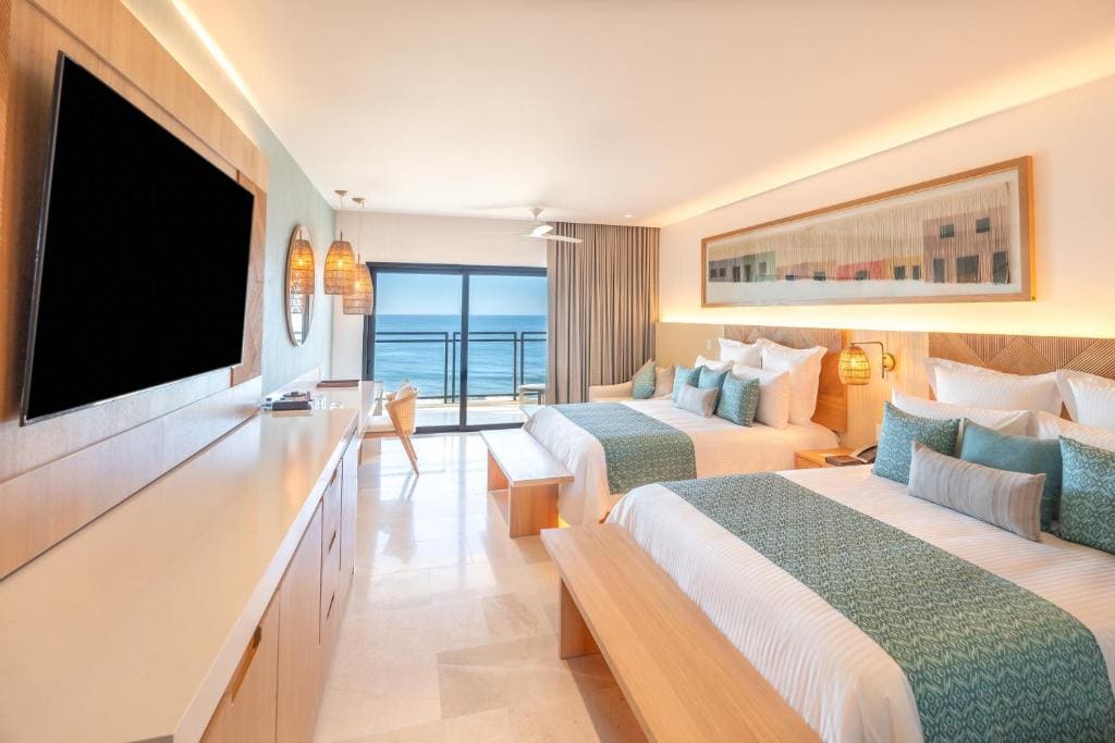Deluxe Suite Ocean View Dbl room - Image 2