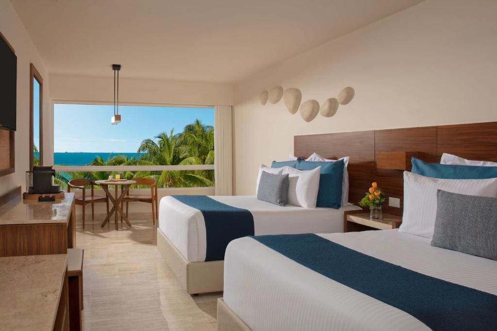 Deluxe Double Partial Ocean View room - Image 3