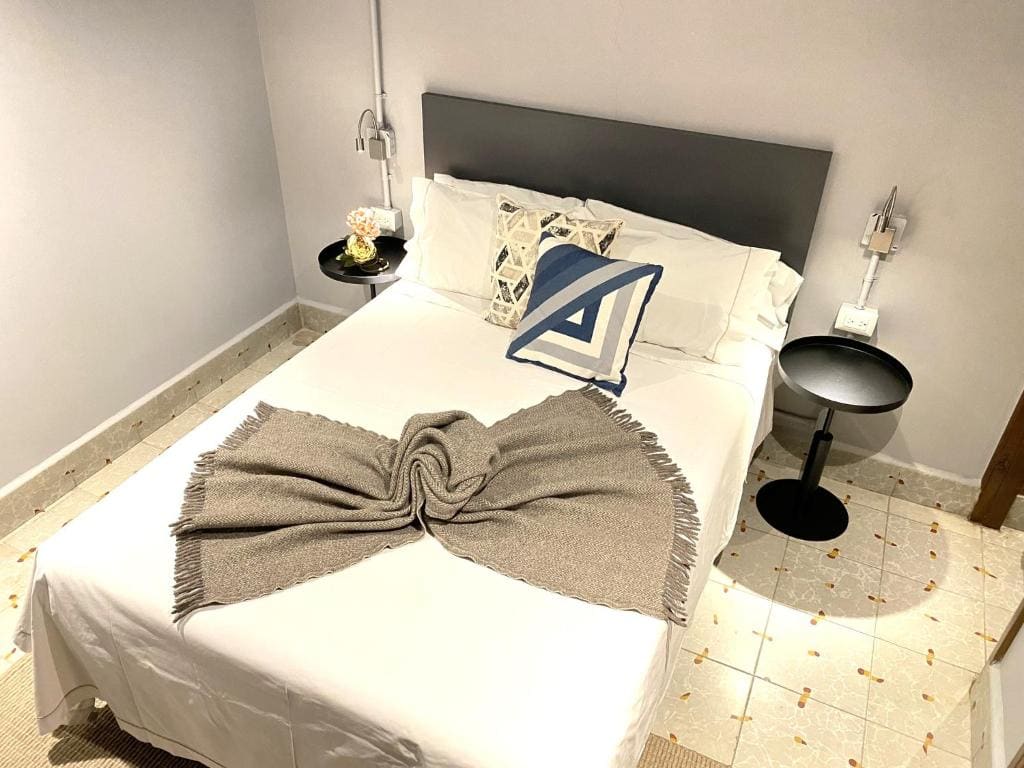 Double Room room - Image 2