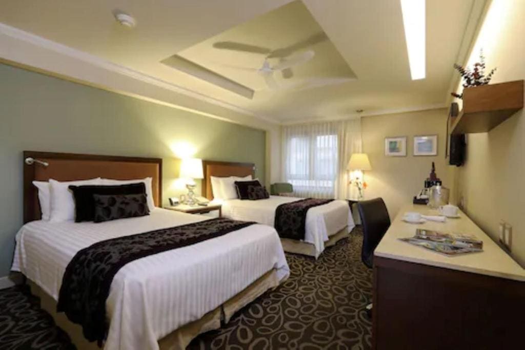 Standard Twin Room room - Image 1