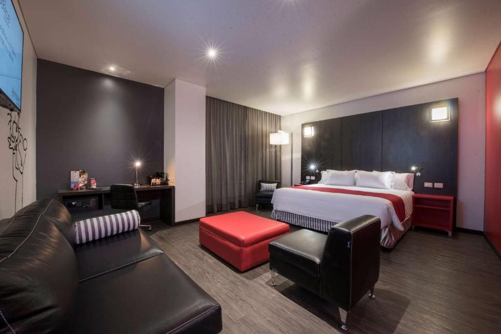 Queen Room - Non-Smoking room - Image 3