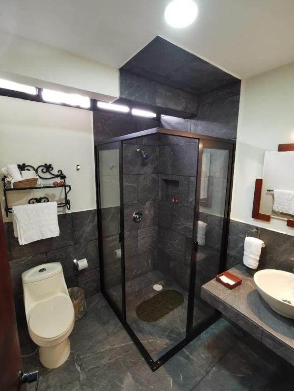 Double Room with Mountain View room - Image 2