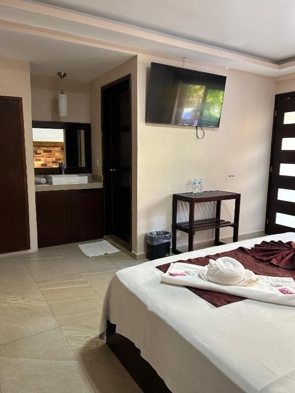 Queen Room room - Image 3