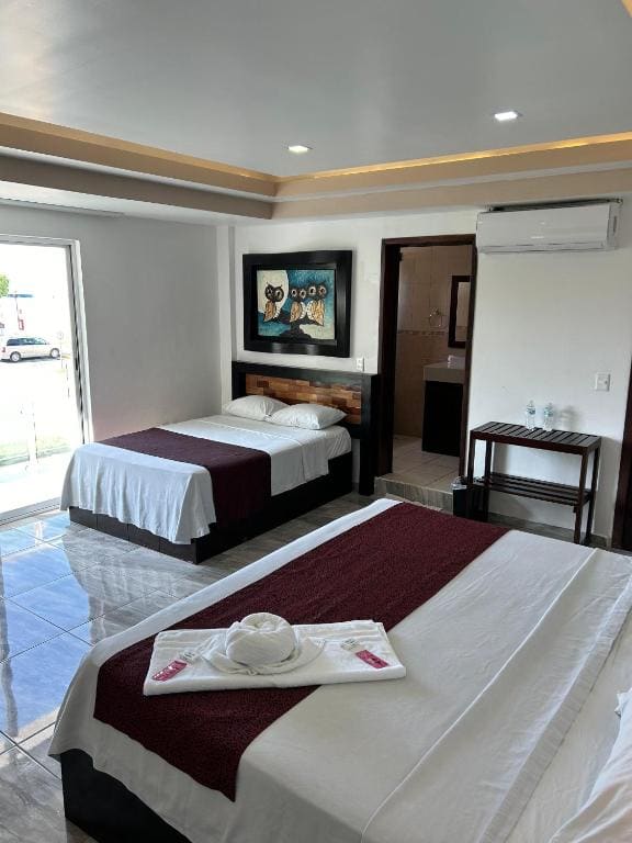 Suite with Balcony room - Image 1