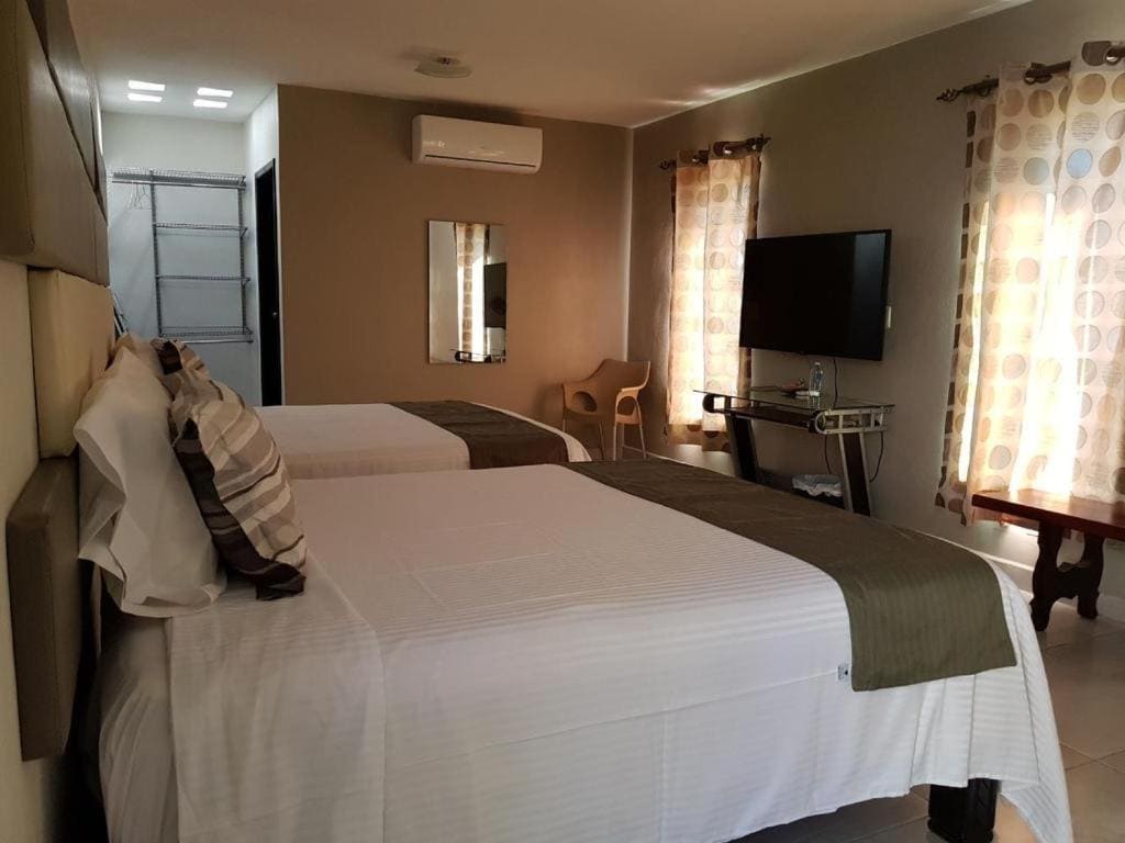 Economy Double Room room - Image 3