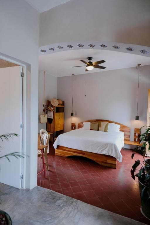 Master Suite with Bath room - Image 2