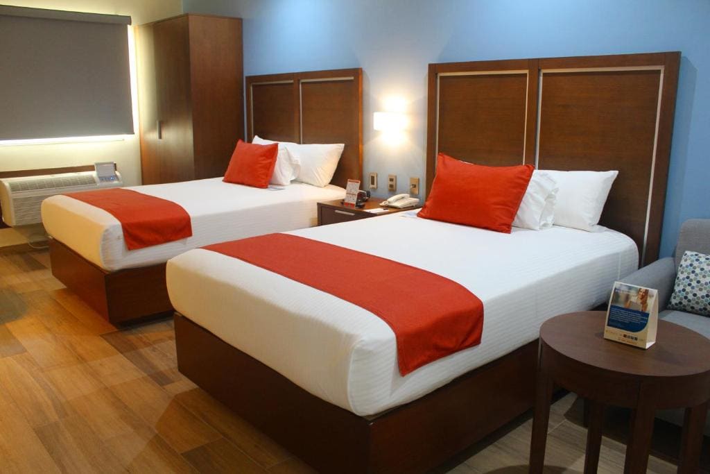 2 Double Beds, Executive Room room - Image 1