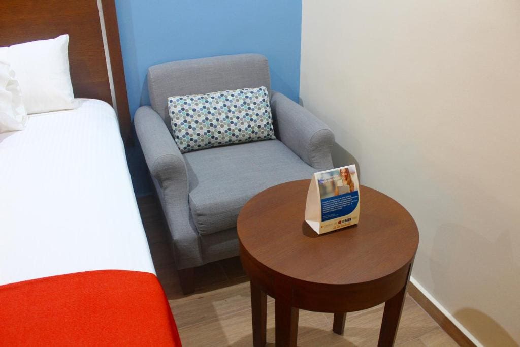 2 Double Beds, Executive Room room - Image 2
