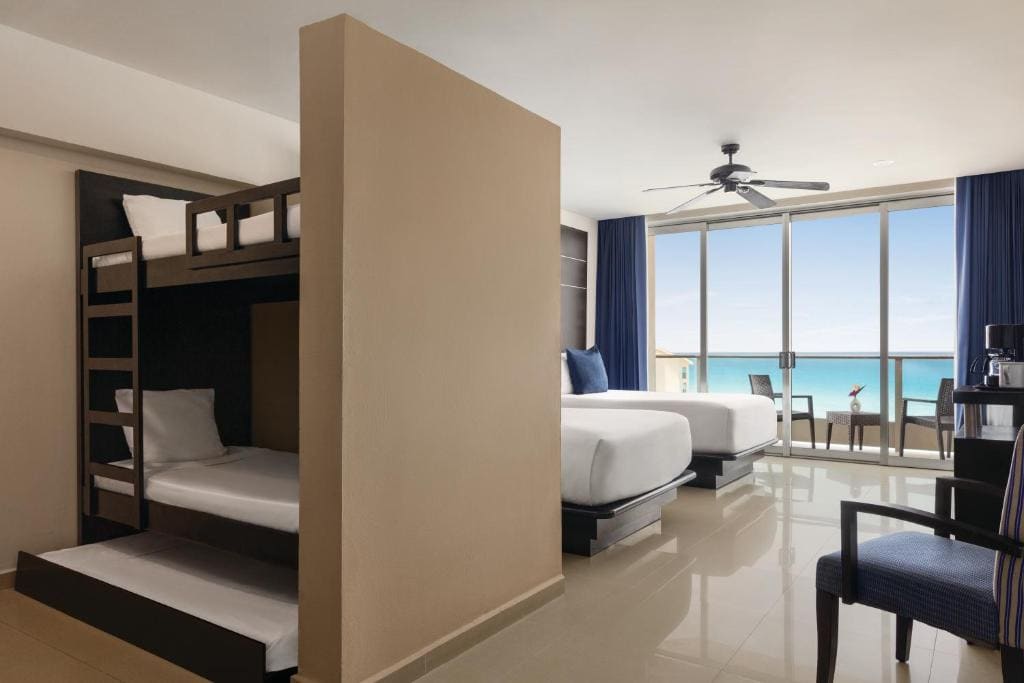 Sunset Suite One King Bed room - Image 2
