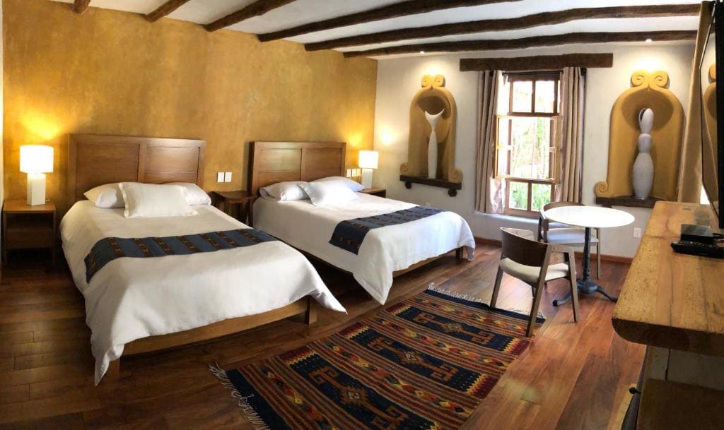 Deluxe Twin Room room - Image 2